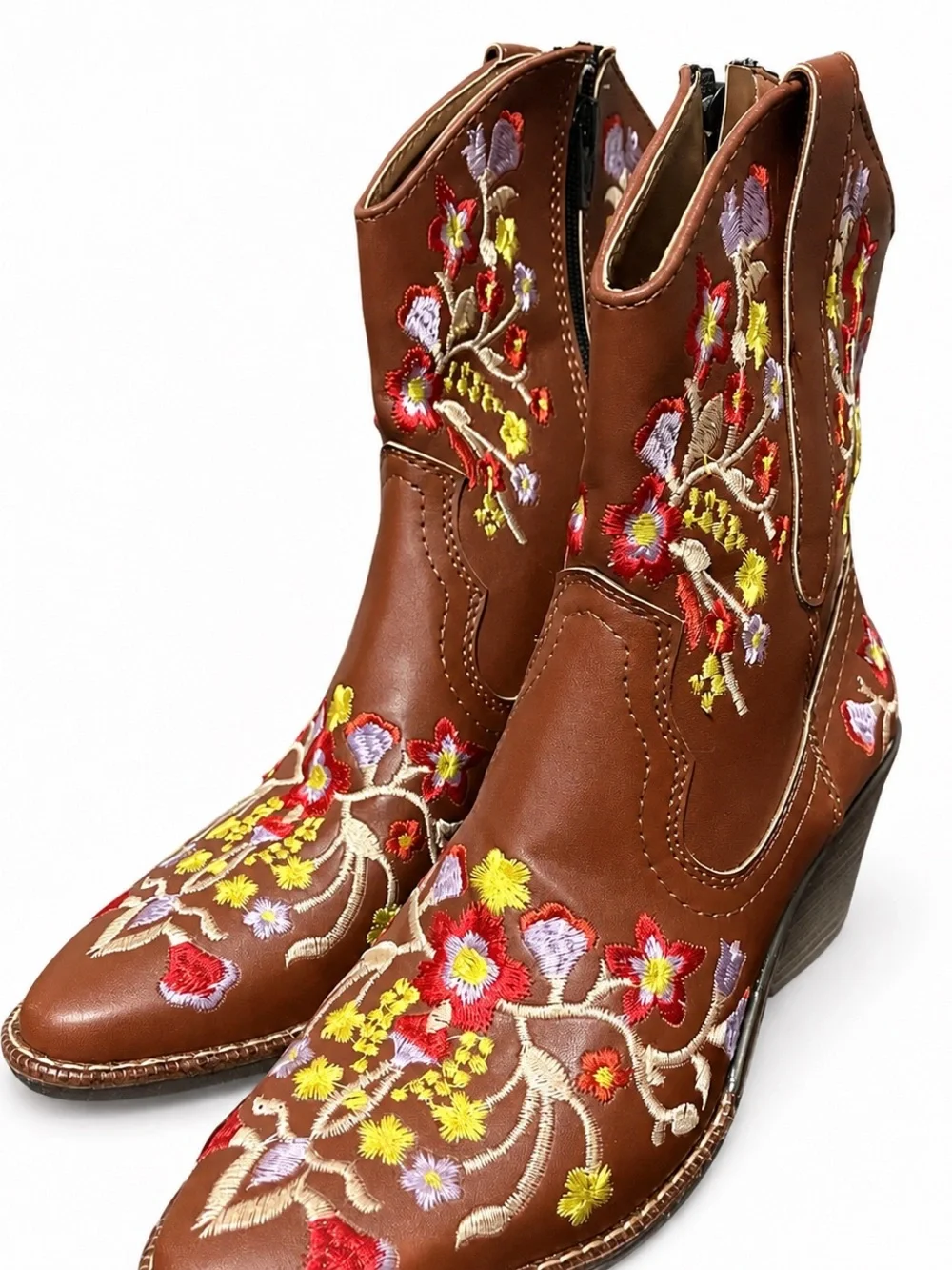 Women floral embroidery boots